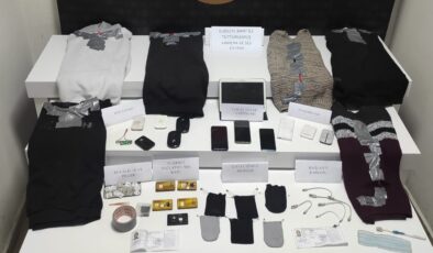 EHLİYET SINAVINDA YAKALANAN 78 PARÇALIK KOPYA DÜZENEĞİ ŞOK ETTİ