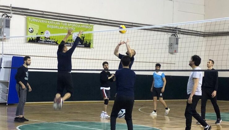 ÇAMELI BELEDIYESI FUTBOLDAN SONRA VOLEYBOLA DA EL ATTI
