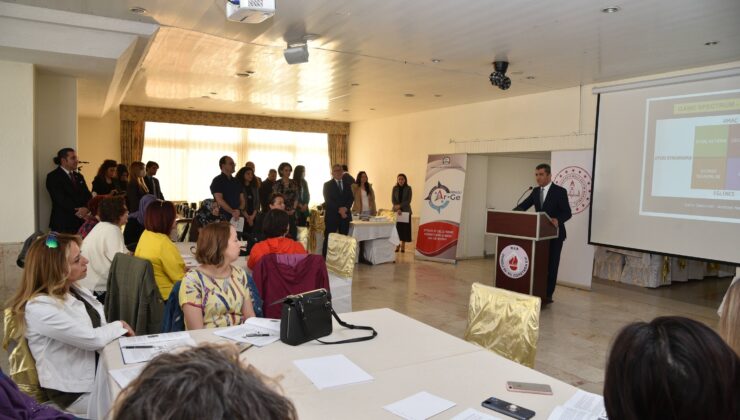 EĞİTİMDE OYUN VE OYUNLAŞTIRMA SEMİNERİ GERÇEKLEŞTİRİLDİ