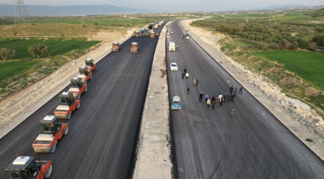 Ege’nin vizyon projesi Aydın – Denizli Otoyolunda çalışmalar yarıyı geçti