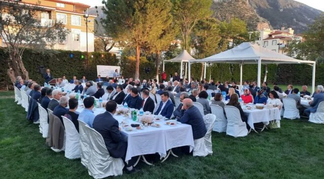 PAMUKKALE’DE OKUL MÜDÜRLERİ İFTAR SOFRASINDA BULUŞTU