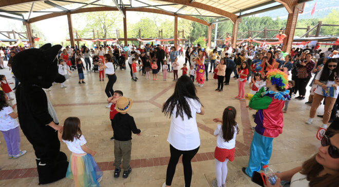 PAÜ’DE ‘23 NİSAN’ COŞKUSU YAŞANDI