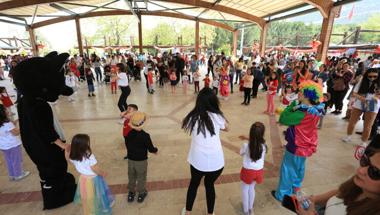 PAÜ’DE ‘23 NİSAN’ COŞKUSU YAŞANDI