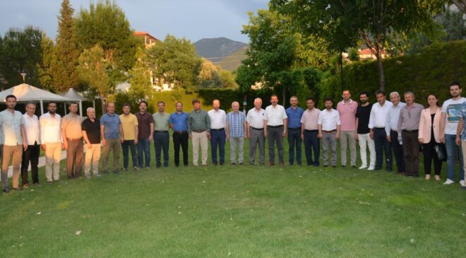 EĞİTİM-BİR-SEN 8. KEZ YETKİLİ SENDİKA OLDU