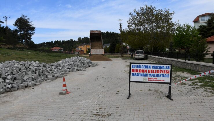 BELEDİYEDEN İLÇENİN KANAYAN YARALARINA NEŞTER