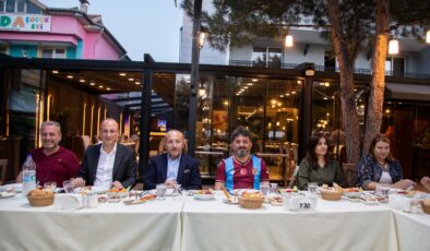 KARADENİZLİLER DERNEĞİ’NDEN ŞAMPİYONLUK KUTLAMASI