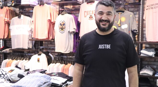 DENIZLI’DE BAYRAM ALIŞVERIŞINI SON GÜNE BIRAKANLAR YOĞUNLUK OLUŞTURDU