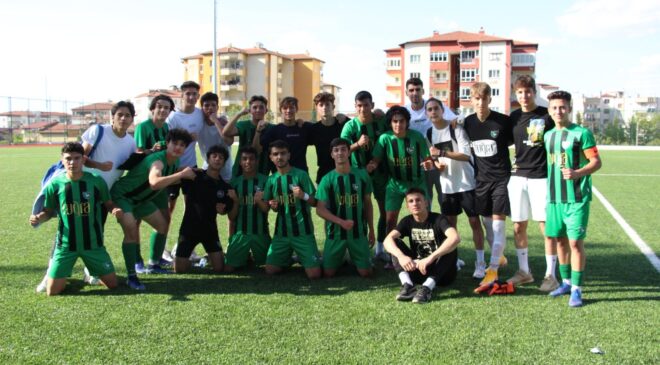 GENÇ HOROZDA HEDEF ANTALYA’DAKİ GRUP FİNALLERİ