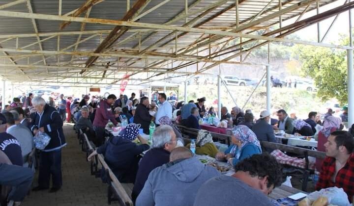 ÇAL’DA HIDIRELLEZ 2 YIL ARADAN SONRA COŞKUYLA KARŞILANDI