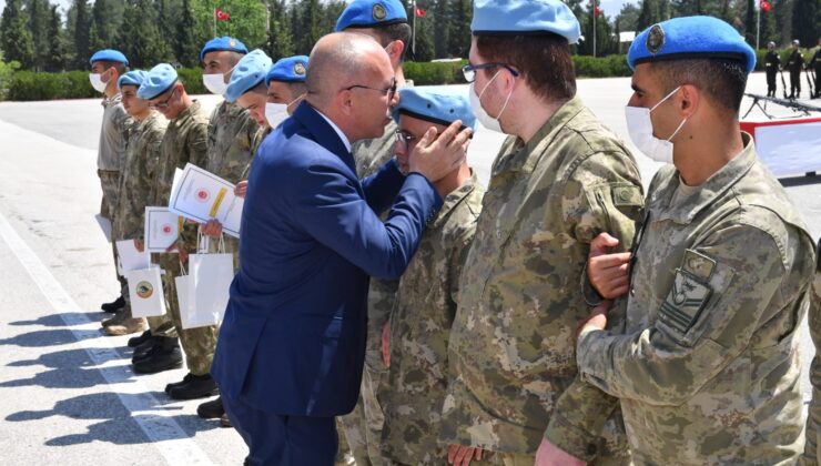 ENGELLİ BİREYLER 1 GÜNLÜĞÜNE DE OLSA ASKER OLMA SEVİNCİ YAŞADI