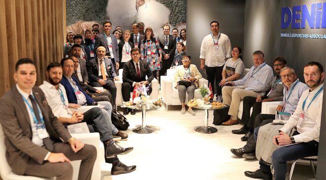 DENİB 15 ÜLKEDEN 65 KİŞİLİK HEYET İÇİN HOMETEX’DE ALIM ETKİNLİĞİ DÜZENLEDİ
