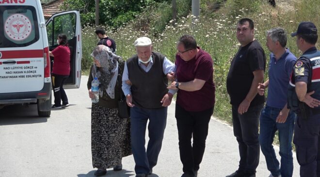 VİRAJI ALAMAYAN TRAKTÖRDEKİ 2 ÇİFTÇİ HAYATINI KAYBETTİ