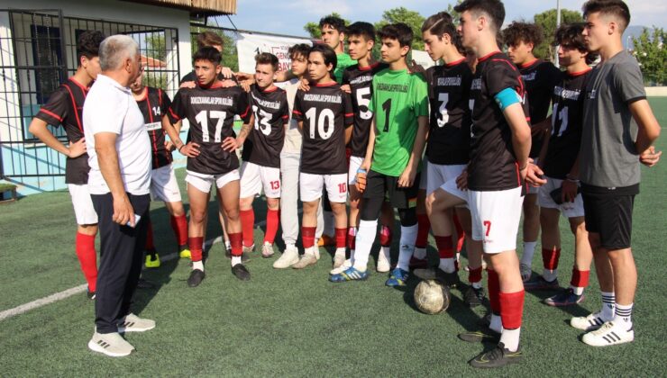 BEŞTE BEŞ YAPAN DOKUZKAVAKLAR ŞAMPİYONU OLDU