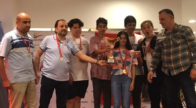 SATRANÇ YÖRE YARIŞMALARINDA DERECEYE GİRENLER ÖDÜLLENDİRİLDİ