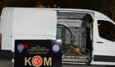 ÜRETTİKLERİ KAÇAK AKARYAKITI SATAMADAN YAKALANDILAR