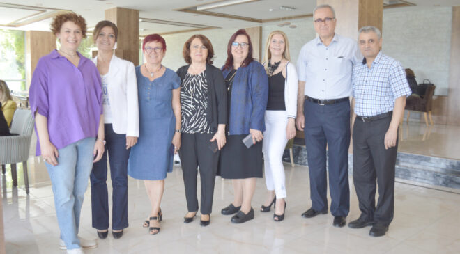 ÇYDD ANNELER GÜNÜNÜ KAHVALTIDA KUTLADI