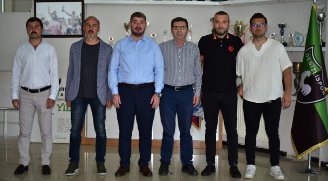 U17 TAKIMINDAN BAŞKAN UZ’A ZİYARET