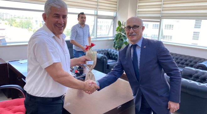 “BİZ BÜYÜK BİR AİLEYİZ”