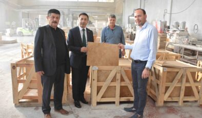 BAŞKAN ERDOĞAN, İLK 1000’E GİREN İHRACATÇILARI KUTLADI