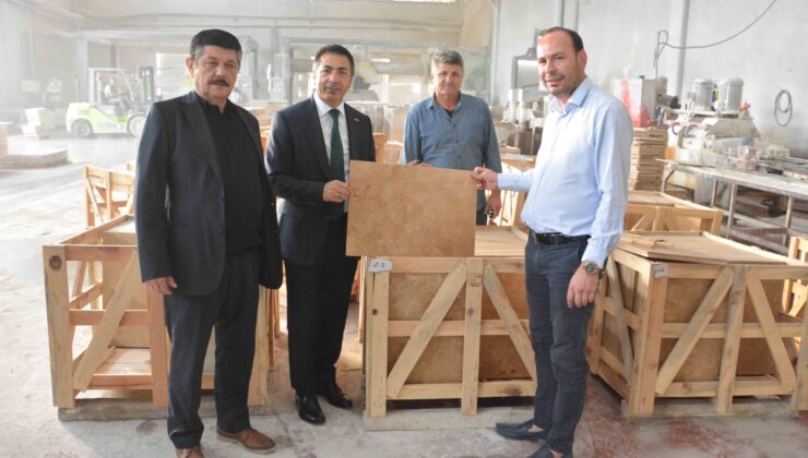 BAŞKAN ERDOĞAN, İLK 1000’E GİREN İHRACATÇILARI KUTLADI