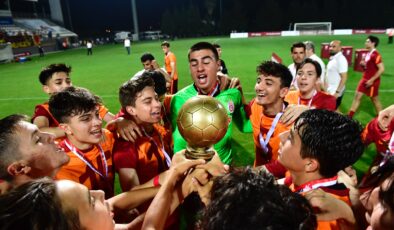 ELİT U16 LİGİNDE GALATASARAY ŞAMPİYON OLDU