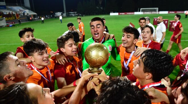 ELİT U16 LİGİNDE GALATASARAY ŞAMPİYON OLDU