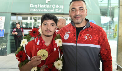 AVRUPA ŞAMPİYONU MİLLİ HALTERCİ MUHAMMED FURKAN ÖZBEK’E COŞKULU KARŞILAMA