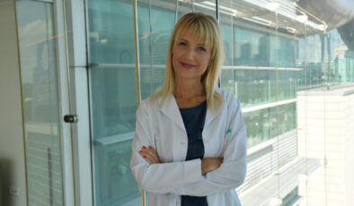 ‘SAÇ TELİ KADAR İNCE BİR DÜZELTMEYLE GÖZLÜKTEN KURTULUN’