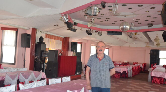 AĞIR YARA ALAN DÜĞÜN SALONLARI HAREKETLENİYOR