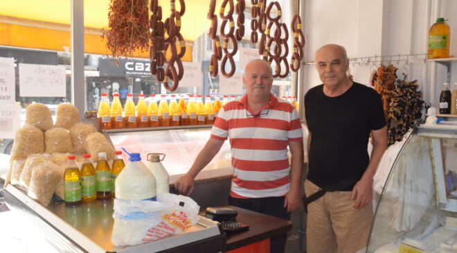 HEM ALICI HEM DE SATICI ZOR DURUMDA