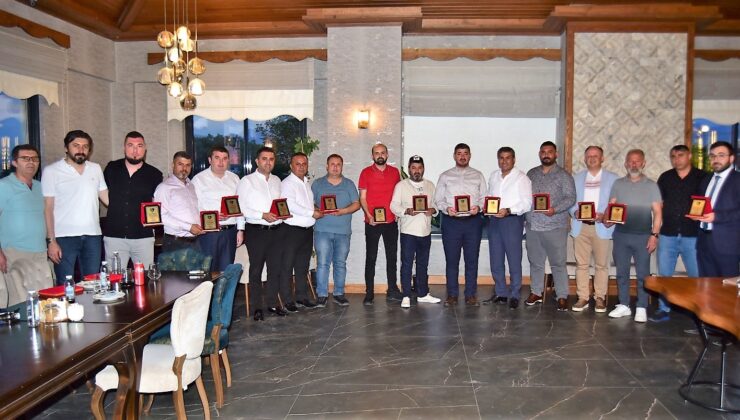 DENİZLİSPOR’A DESTEK VEREN YÖNETİCİLER ONURLANDIRILDI