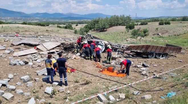 HURDAYA DÖNEN TIRDAN ŞANS ESERİ KURTULDU