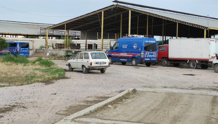 ÇİFTLİKTE ÇALIŞAN İŞÇİ ÖLÜ BULUNDU