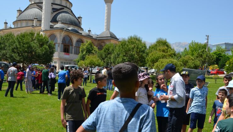 ÇEVRE VE DEĞERLERİNE DUYARLI ÇOCUKLAR KÜLTÜR ŞENLİĞİNDE BULUŞTU
