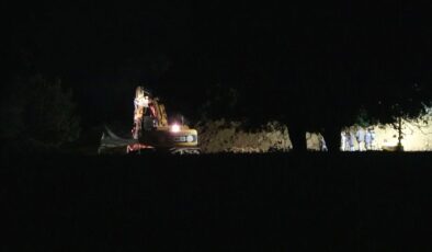 CANSIZ BEDENLERİN ARANDIĞI KUYU 20 SAATTİR KAZILIYOR