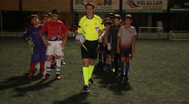 MİNİK YETENEKLER TURNUVADA BOY GÖSTERDİ