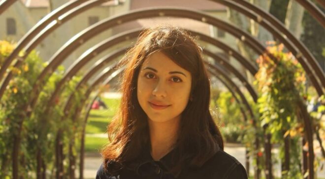 GENÇ DOKTOR EVİNDE ÖLÜ BULUNDU