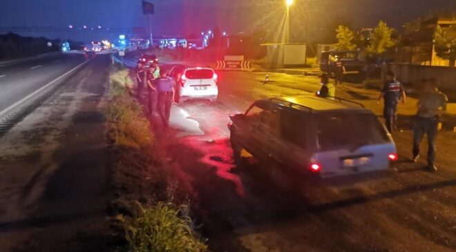 BANGLADEŞLİLERİ YURT DIŞINA KAÇIRMAYA ÇALIŞAN 5 ORGANİZATÖR TUTUKLANDI