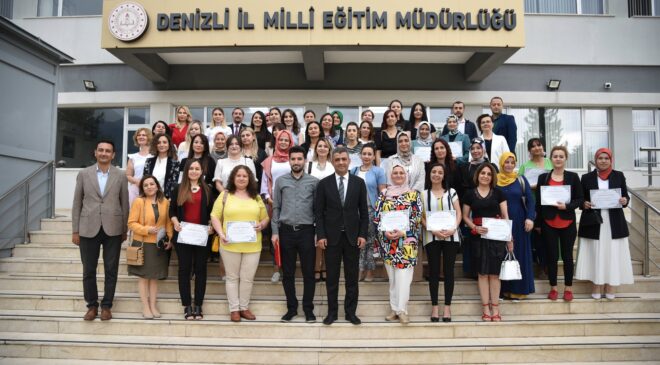 ÖĞRETMENLER, ÖĞRENCİLERİ İÇİN YENİLİKÇİ İÇERİKLER ÜRETİYOR