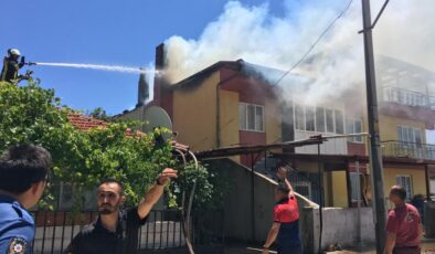 KALE İLÇESİNDE KORKUTAN YANGIN