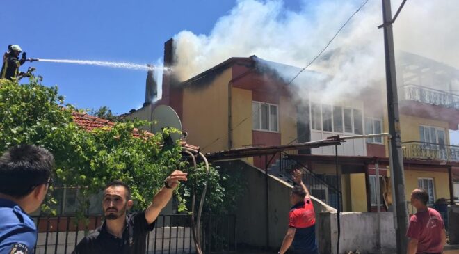 KALE İLÇESİNDE KORKUTAN YANGIN