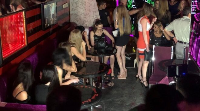 MASAJ SALONUNA FUHUŞ OPERASYONU