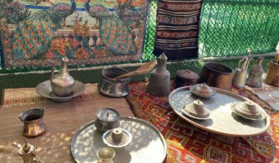 YAZ OKULUNDA GEÇMİŞİ YAD ETTİLER