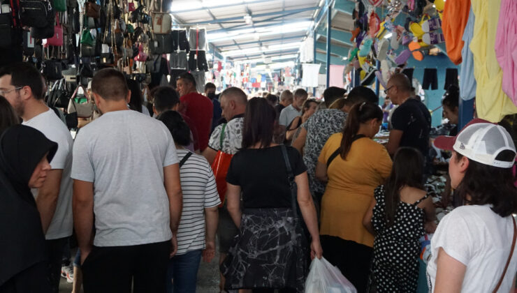 UZMANINDAN UYARI: ‘ÖPÜŞME VE KUCAKLAŞMALAR SALGINI YAYGINLAŞTIRABİLİR’