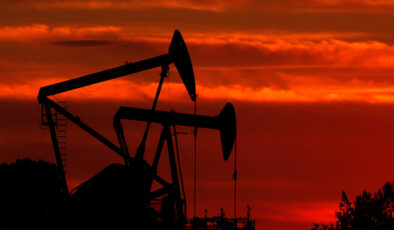 BRENT PETROL 100 DOLARIN ALTINI GÖRDÜ