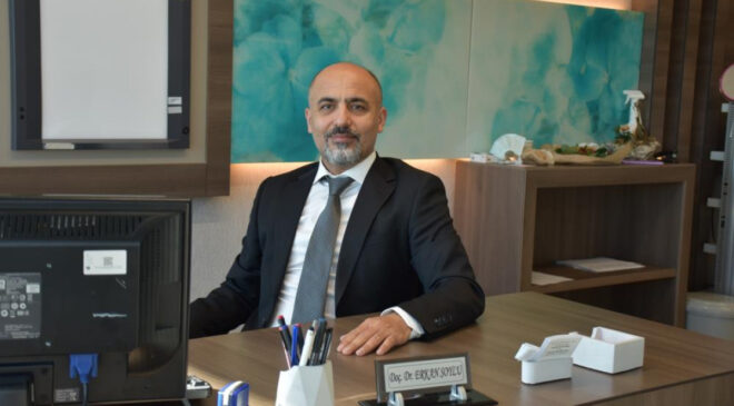 ‘MODERN RİNOPLASTİDE YÜZ İFADESİ KORUNMALI’