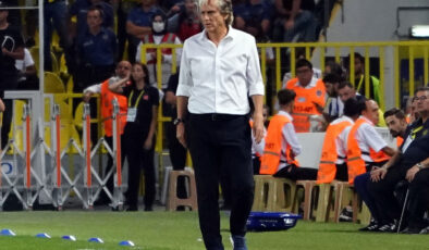 JORGE JESUS: “TECRÜBE EKSİKLİĞİ ETKİLİ OLDU”
