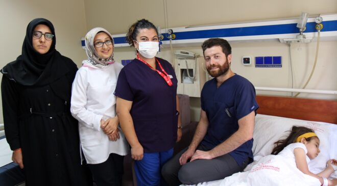 6 yaşındaki çocuğun karnında köpek kisti çıktı