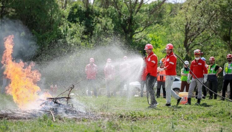 AYDEM YENİLENEBİLİR ENERJİ, AKUT İŞ BİRLİĞİNDE YANGINLA MÜCADELE EĞİTİMLERİ VERDİ