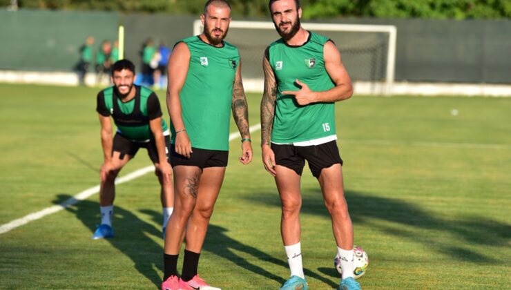 DENİZLİSPOR TAKTİK ÇALIŞMALARINI SÜRDÜRDÜ